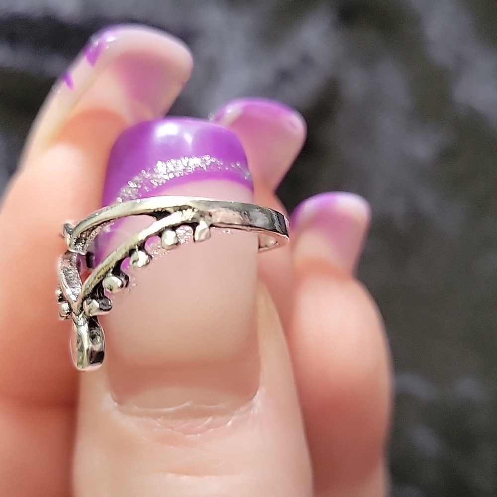 🆕️ Silver plated Heart drop Ring Size 5 - Picture 4 of 4